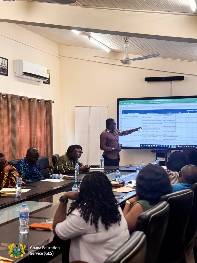 The Director-General of the Ghana Education Service (GES), Prof Ernest Kofi Davis, convened a Special Management Meeting
